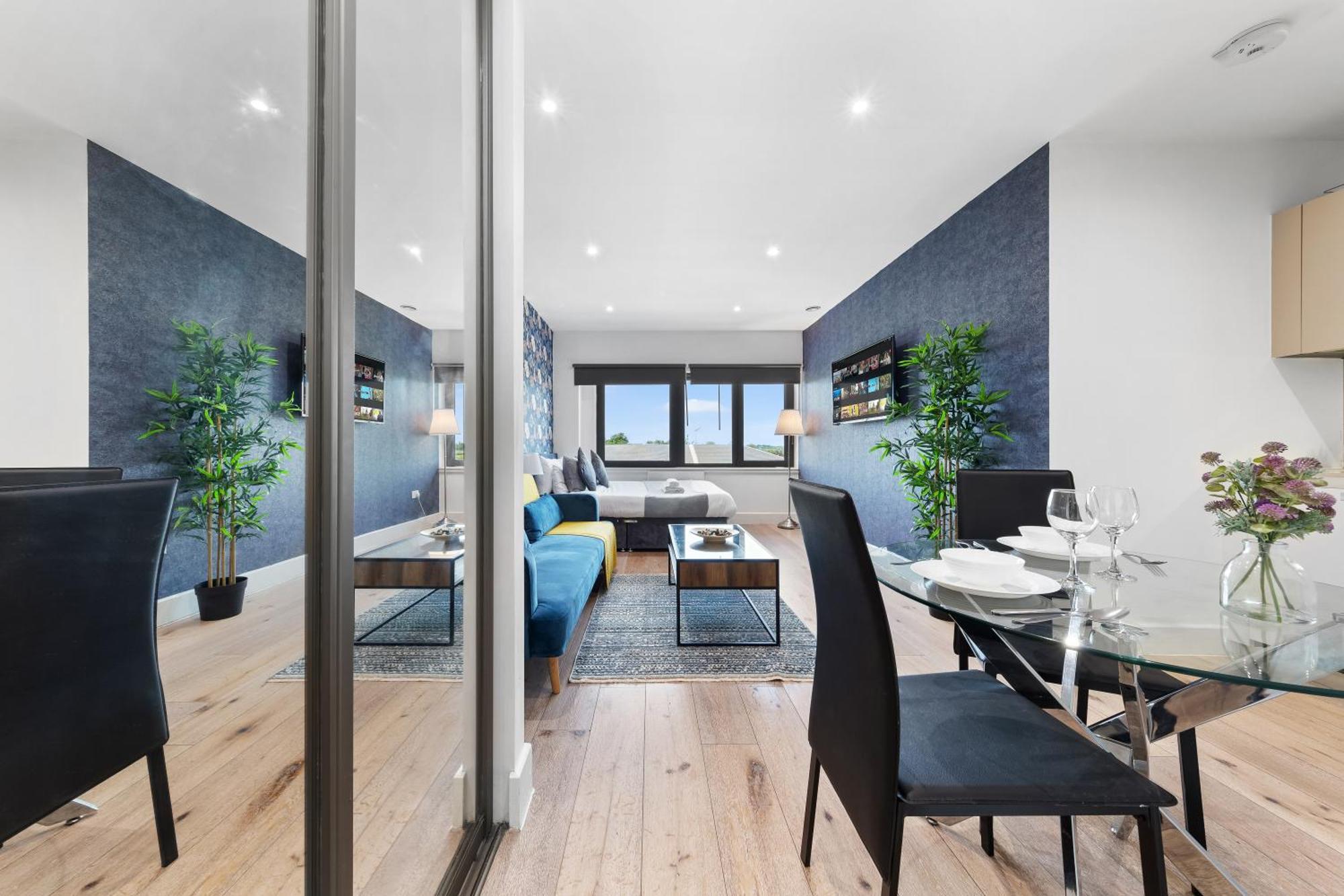 Modern One Bedroom Flat - Sleeps 5 -Near Heathrow - London Ub3 Kültér fotó
