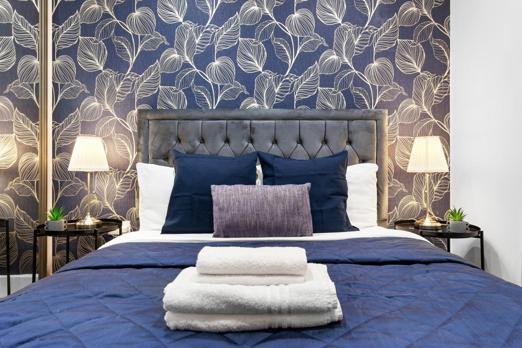 Modern One Bedroom Flat - Sleeps 5 -Near Heathrow - London Ub3 Kültér fotó