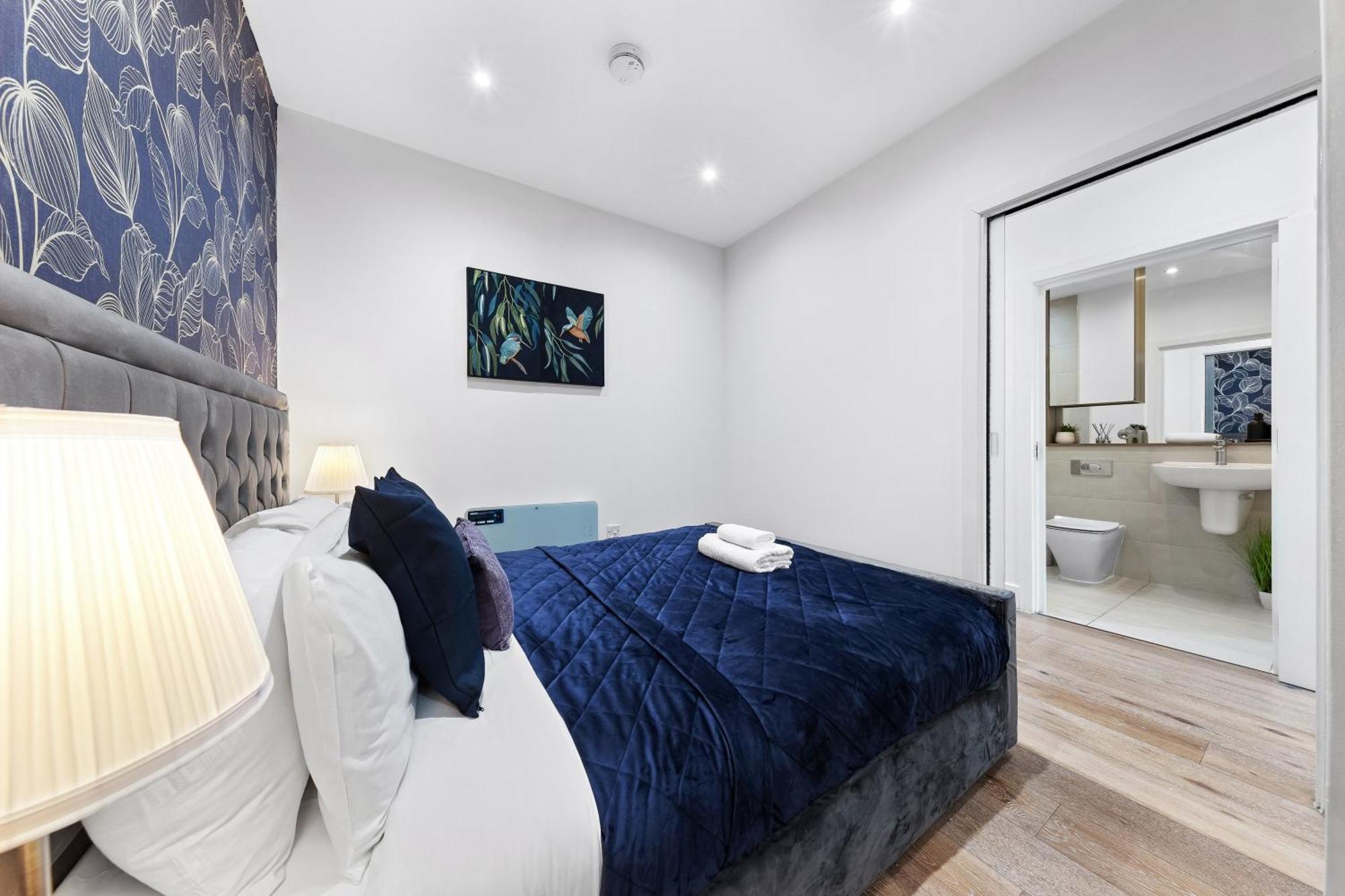 Modern One Bedroom Flat - Sleeps 5 -Near Heathrow - London Ub3 Kültér fotó